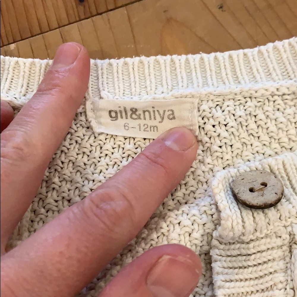 Sweater - Picture 2 of 2